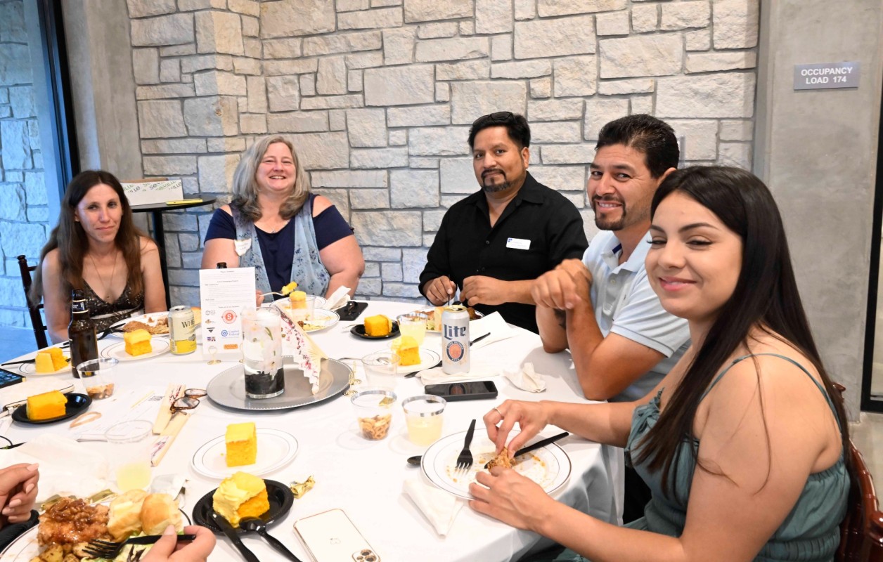 corneerstone table corneerstone table
